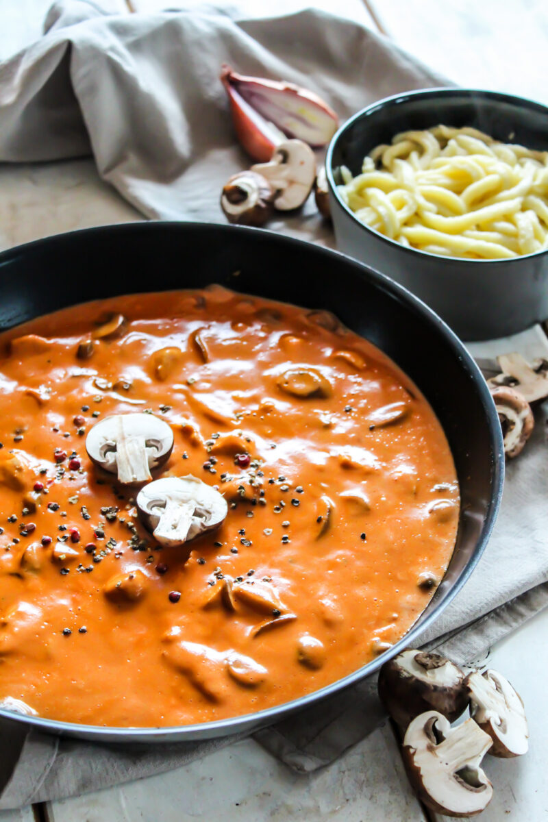 Spätzle mit Jägergeschnetzeltes - Alexkitchenlove